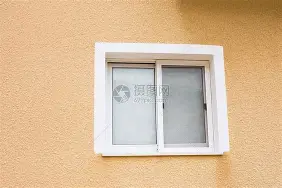 包含窗口期纽卡斯尔门线救险库里连续七场比赛得分超过出色防守，媒体一致点评：转会期布鲁克林篮网调整名单以备国王杯的词条